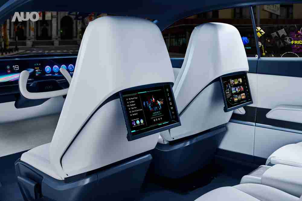 优游UB8将于CES 展示全新Smart Cockpit 2024，，，可紧密串连使用者多元需求，，，并革新座舱内部的应用和设计，，带来身历其境且引人入胜的视觉飨宴，，满足驾乘人员的全方位体验