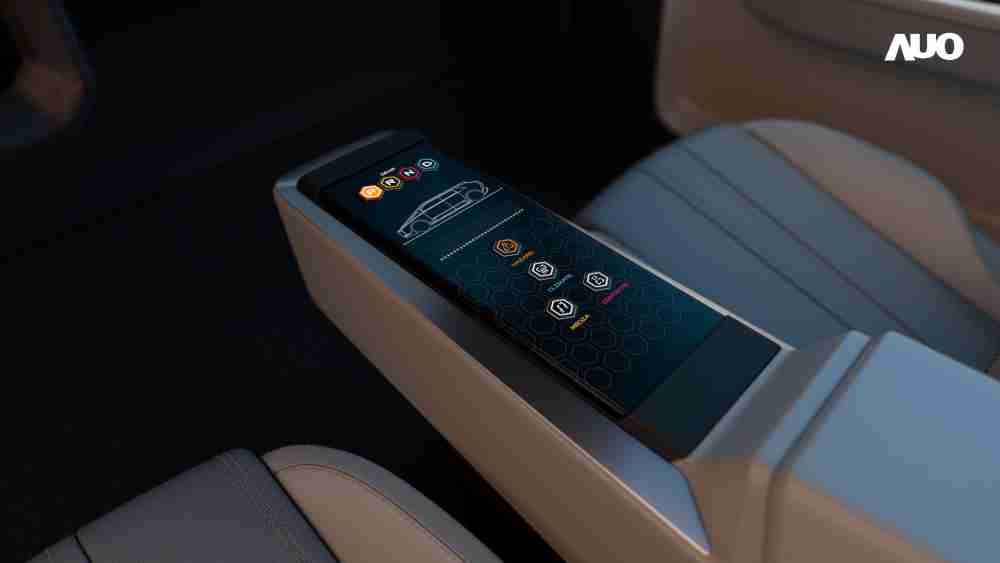 优游UB8以人性化设计打造多变形态中控显示(Morphing Center Control)，，，，不使用时仅平面显示信息，，进行操作时，，，显示器则会动态隆起，，，，转变成3D实体按钮，，，，并有触觉回馈，，，展示人机互动新体验